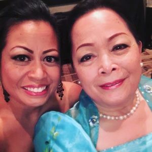 Sheila B. @shopictsheila